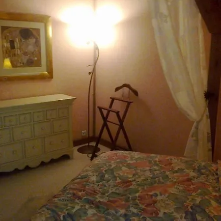 Dom Pod Sosnami Traditional Wooden Dacha, Private Pool, Possibility Of Sleeping 10